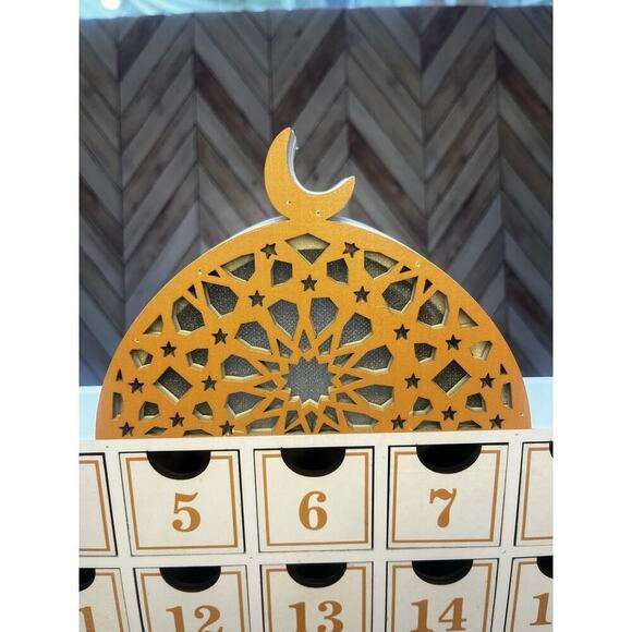 Ramadan Wooden Countdown LED Calendar Mosque Advent Calendar Decor & Kids Book - Picture 5 of 11